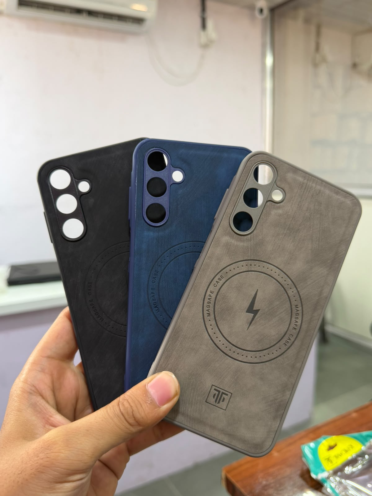 OG CHAINA LEATHER CASE WITH MAGESAFE